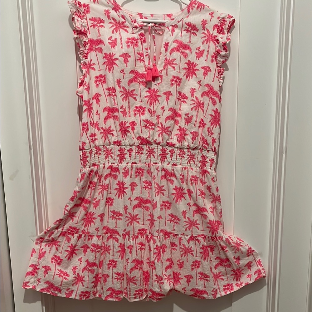 Vineyards Vines fun and flirty sleevel dress l. Ladies XL. Perfect for summer.